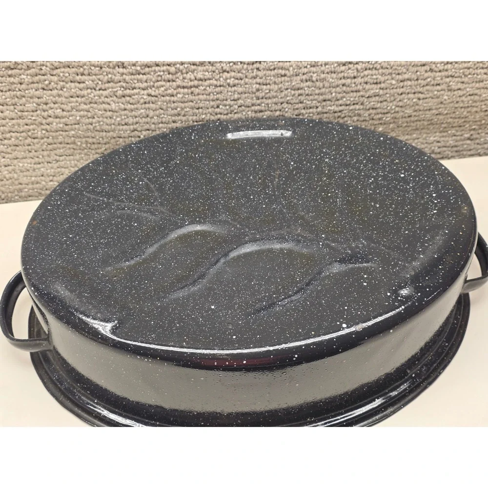 Granite Ware Oval Roaster Dark Blue Speckled Enamel on Steel with Lid 15 Inch